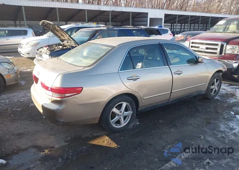 2004 Honda Accord 2.4 Lx from USA, damaged, VIN 1HGCM56384A153615
